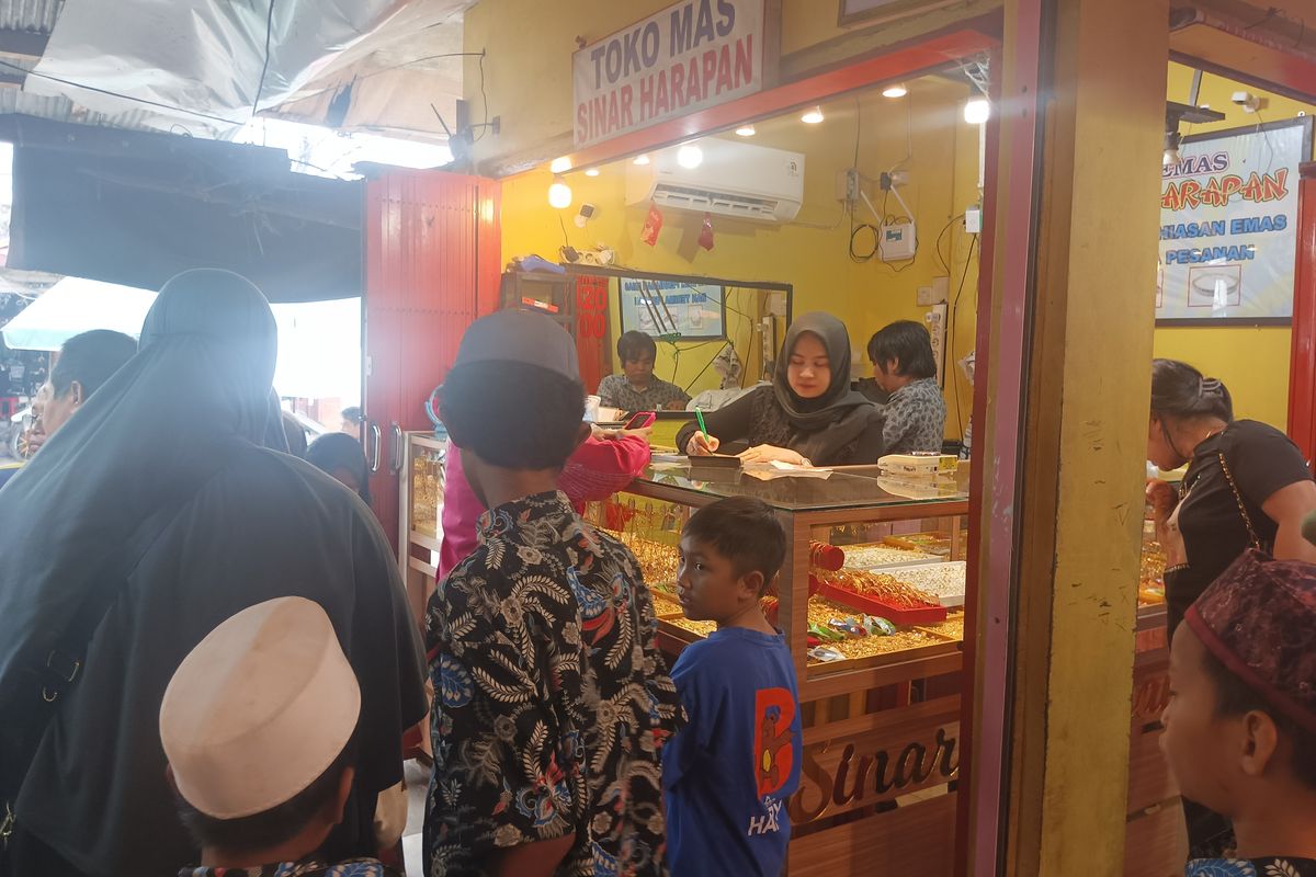 Sebelum Lebaran Beli Emas, Setelah Lebaran Dijual Lagi