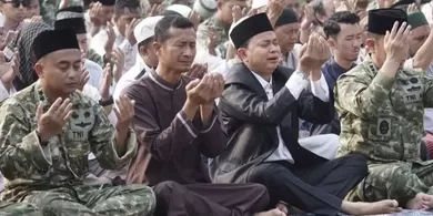Shalat Istisqa Digelar di Korem 091 Samarinda, TNI-Polri dan Warga Berdoa Memohon Hujan untuk Atasi Karhutla