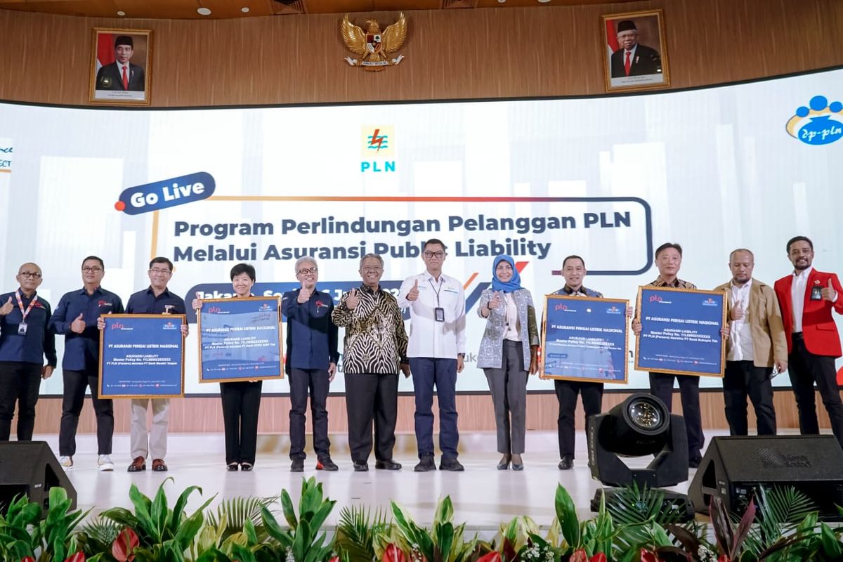 PT Asuransi Perisai Listrik Nasional (PLN Insurance) menggelar Go Live Program Perlindungan Pelanggan PLN melalui Asuransi Public Liability di Auditorium Gedung Pusat PT PLN (persero), Senin (26/6/2023). Program Perlindungan Pelanggan PLN melalui Asuransi Public Liability merupakan kerjasama strategis antara PLN Insurance dengan PT Bank KB Bukopin Tbk, Bank Mandiri Taspen, PT Bank OCBC NISP Tbk dan PT Bank Pembangunan Daerah Banten Tbk.