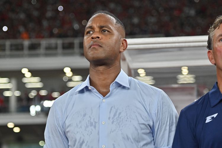 Pelatih Timnas Indonesia Patrcik Kluivert berhasil mempersembahkan kemenangan kedua di Kualifikasi Piala Dunia 2026 Zona Asia menghadapi China, Kamis (5/6/2025) di Stadion Utama Gelora Bung Karno, Senayan, Jakarta. 