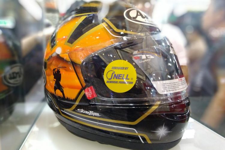 Helm Arai Samurai Pedrosa