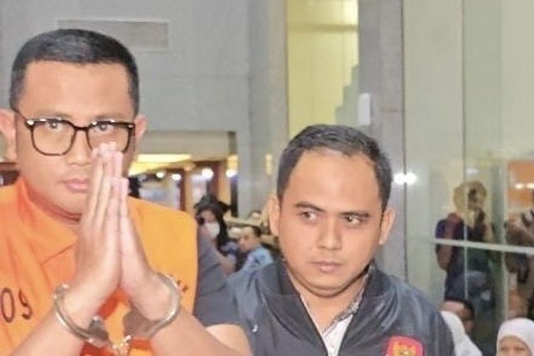 Wearing a KPK Detention Vest, Klaten Regent Hamenang Wajar Ismoyo is Immediately Detained