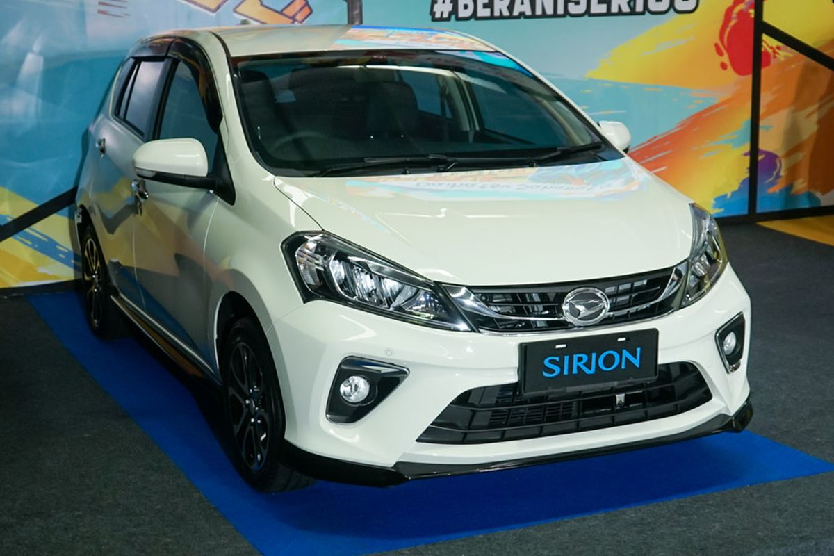 Peluncuran Daihatsu Ayla dan Sirion terbaru, Kamis (19/3/2020) dilakukan melalui live streaming akibat penyebaran virus Corona. Pembaruan di kedua model terbilang minim namun diharapkan dapat memacu pasar LCGC dan Hatchback yang melambat akibat kondisi ekonomi dan global. Foto : ADM