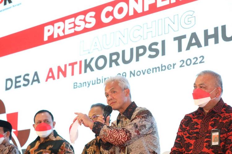 Gubernur Jateng Ganjar Pranowo menghadiri Peluncuran Desa Antikorupsi tahun 2022, di Desa Banyubiru, Kabupaten Semarang, Selasa (29/11/2022).