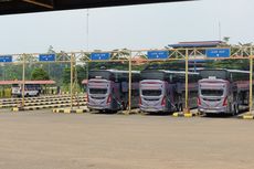 Pantauan Terminal Jatijajar, Penumpang Bus ke Sumatera Mulai Berangkat