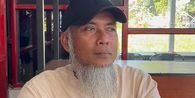 Mantan Napi Penghuni Sel D9, Bangun 