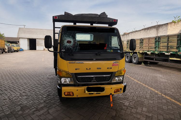 Aksi Lempar Batu ke Truk Kembali Muncul