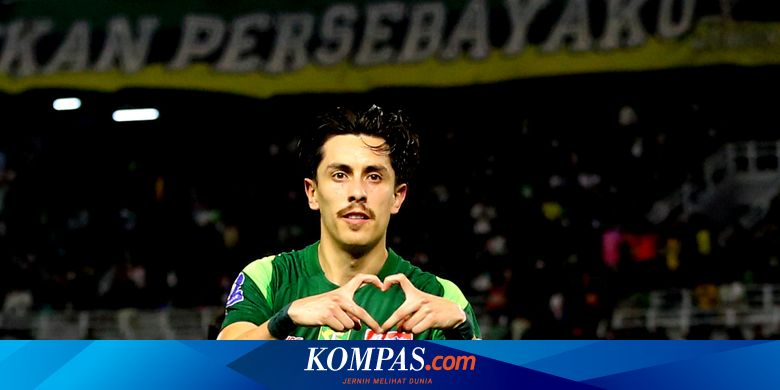 Dumaloq kokrakli seksual qizlar