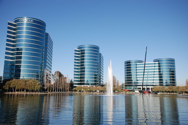 Gedung kantor milik perusahaan teknologi Oracle di Silicon Valley. Silicon Valley adalah, Bukit Algoritma, Bukit Algoritma Sukabumi, Silicon Valley Sukabumi