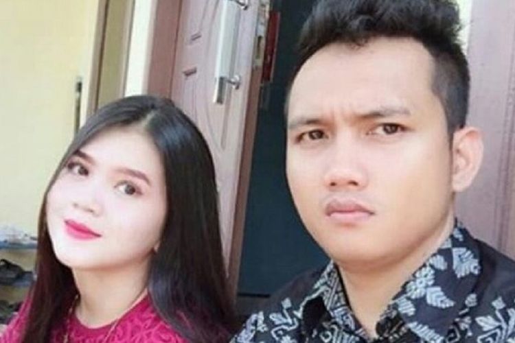 Sepeda motor yang ditumpangi Pramula Hadi dan Hawa Ul Husna (21)terlibat laka lantas dengan pikap yang melawan arah. Akibat laka lantas, Pramula Hadi meninggal dunia. 