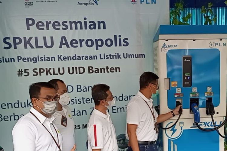 Peresmia SPKLU PLN di Aeropolis Tangerang, Banten