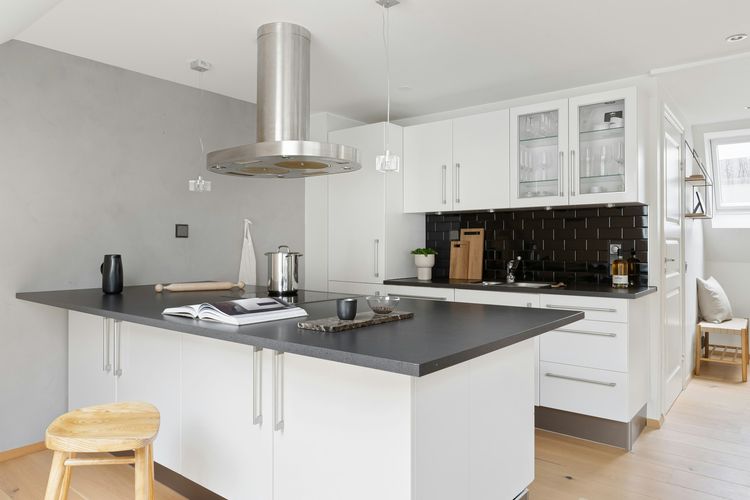 6 Warna Meja Dapur yang Dapat Sembunyikan Noda dan Kotoran