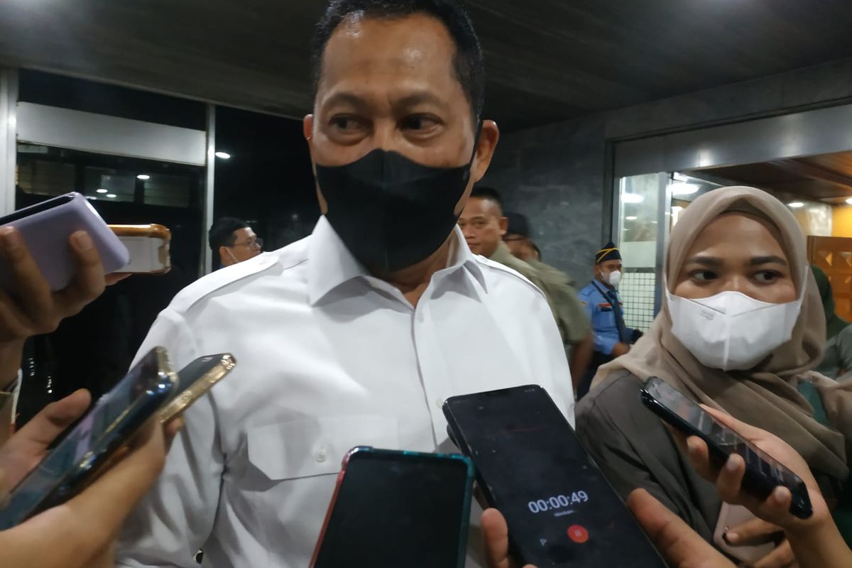 Direktur Utama Perum Bulog Budi Waseso atau biasa disapa Buwas  di Kompleks Parlemen, Senayan, Jakarta, Senin (20/3/2023).