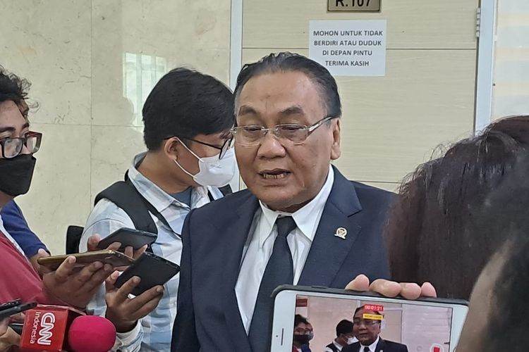 Ketua Komisi III DPR RI Bambang Wuryanto atau Bambang Pacul saat ditemui di Gedung DPR, Senayan, Jakarta Pusat, Senin (14/11/2022). 