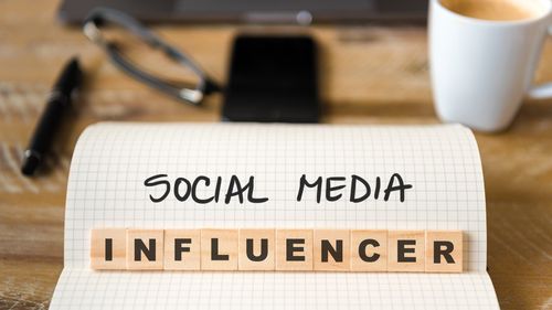 Disrupsi Politik "Partai Influencer"