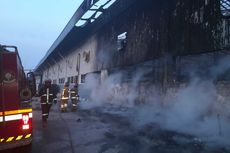 Kebakaran Pabrik Kasur Busa di Tenjo Bogor, Pemadaman Makan Waktu 2 Jam