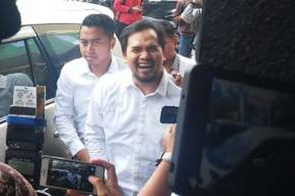 Saipul Jamil tiba di Kejaksaan Negeri Jakarta Utara, Senin (4/4/2016) siang.