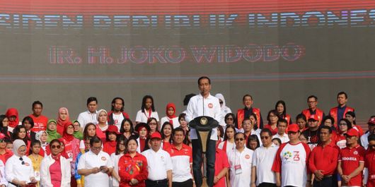 Menteri Koordinator Bidang Pembangunan Manusia dan Kebudayaan (Menko PMK) Puan Maharani mendampingi Presiden Joko Widodo menghadiri acara Harmoni Indonesia 2018, di Plaza Timur Gelora Bung Karno, Minggu (5/8/2018)