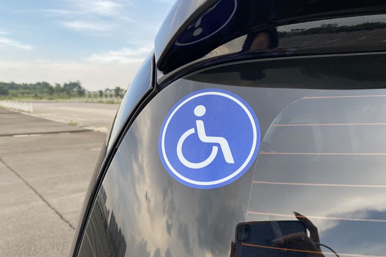 Stiker disabilitas Toyota Sienta Welcab