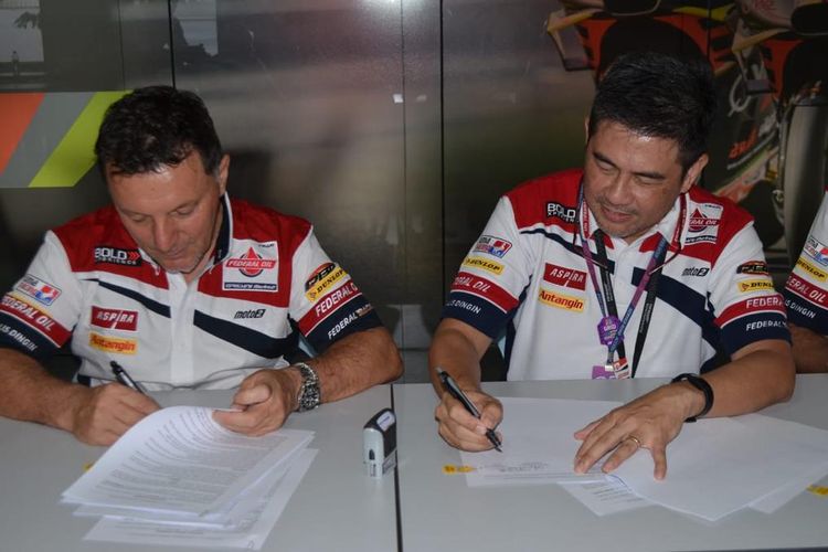 Federal Oil Gresini Moto2