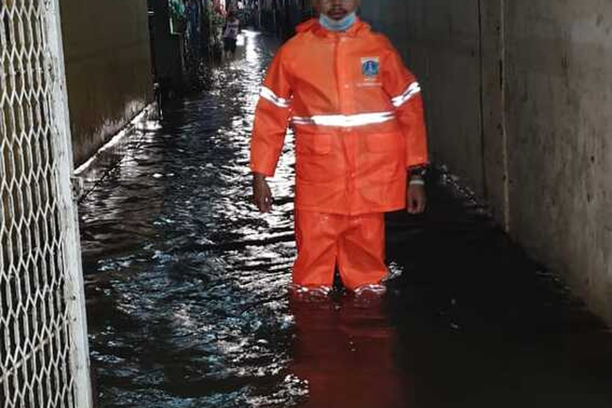 Banjir yang merendam RW 004 Kembangan Utara, Kembangan, Jakarta Barat
