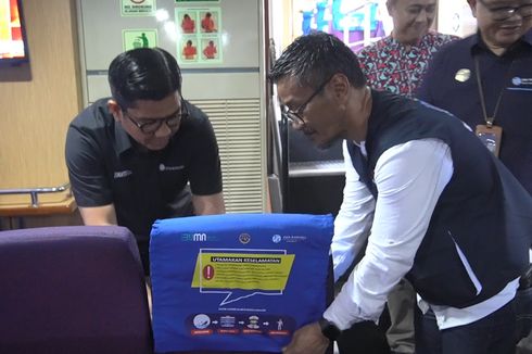 Realisasikan Program TJSL, Jasa Raharja Serahkan Bantuan Cover Seat ke Kapal Oceanna Group 