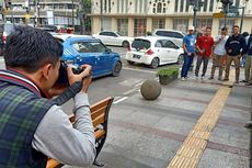 Memanfaatkan Jasa Fotografer Jalanan untuk Dapat Foto Keren di Kota Tua Bandung