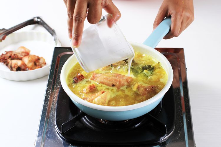 Resep Gulai Ayam, Lauk Menu Makan Bergizi Gratis di Banyumas