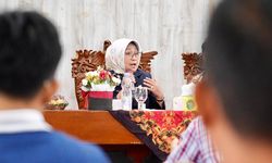 Atlet Kebumen Naik Bus Engkel Viral, Bupati Lilis Pastikan Armada Akan Diganti