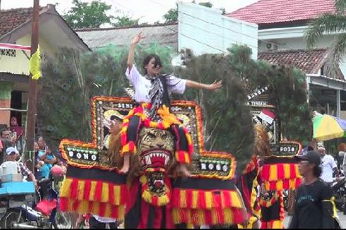 Reog Meriahkan Pendaftaran Kandidat Perempuan pada Pilkada Pangkal Pinang