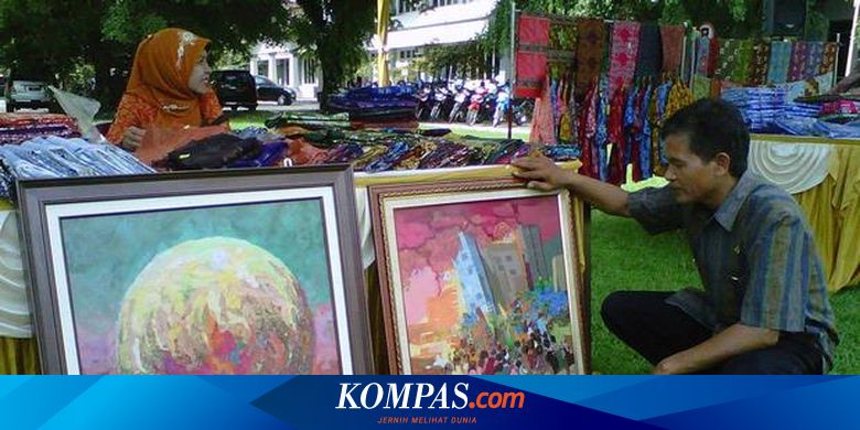 Demak Kembangkan Lukisan  Limbah Kain Batik 