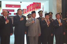 Menhan Prabowo Anugerahkan Penghargaan Dharma Pertahanan ke Habib Lutfhi