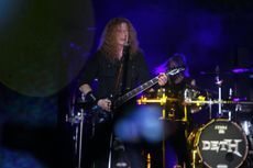 Dave Mustaine Umumkan Sembuh dari Kanker di Konser Megadeth