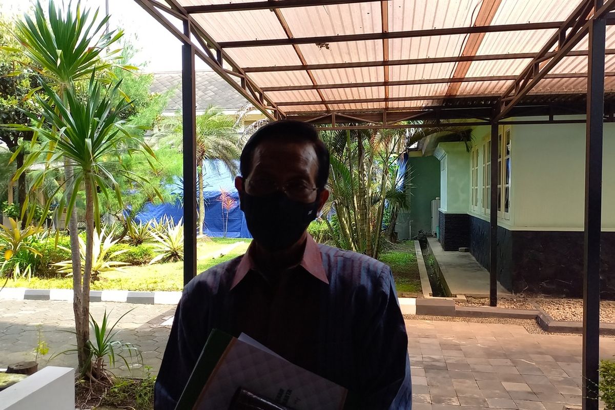 Sultan ditemui di Kompleks Kepatihan, Kota Yogyaiarta, Senin (11/4/2022)