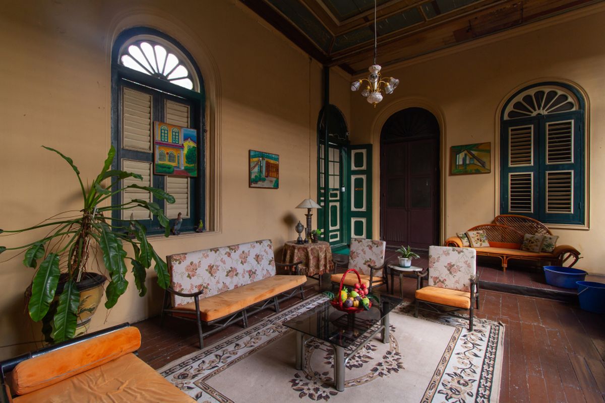 Bagian Dalam Tjong A Fie Mansion via shutterstock