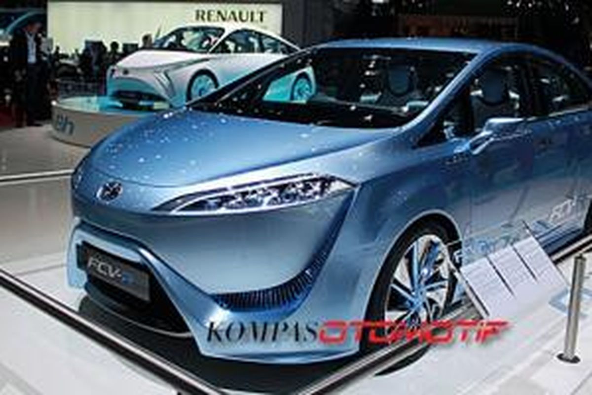 Toyota FCV Concept diperkenalkan di Tokyo Motor Show 2013.