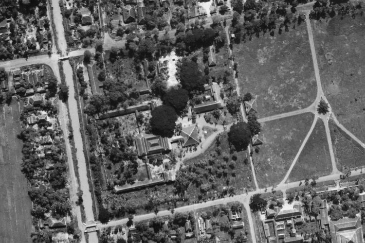 Foto udara pendopo Kab.Sidoarjo dan alun-alun tahun 1946