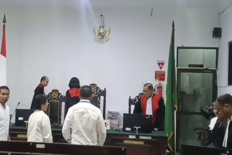 Korupsi Rp 6,2 Miliar, Eks Bupati Tanimbar Dituntut 8 Tahun Penjara