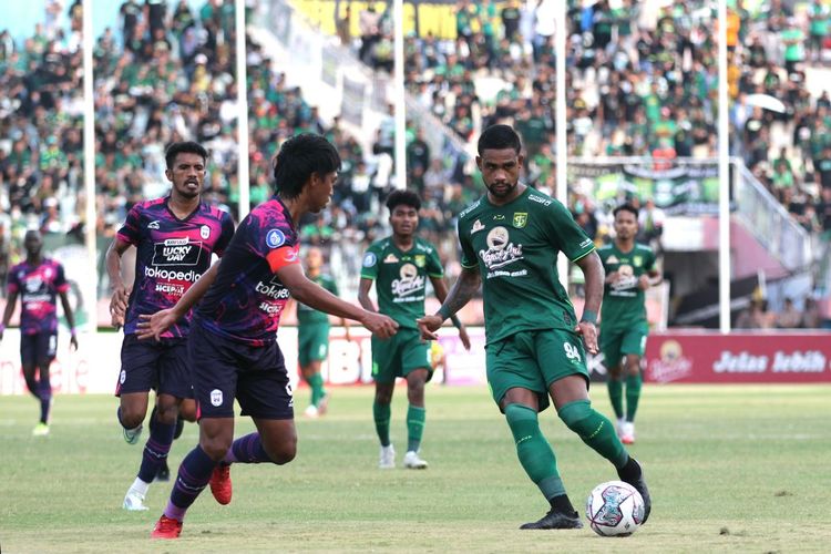 Aksi pada laga Liga Liga 1 Persebaya vs RANS Nusantara, Kamis (15/9/2022).