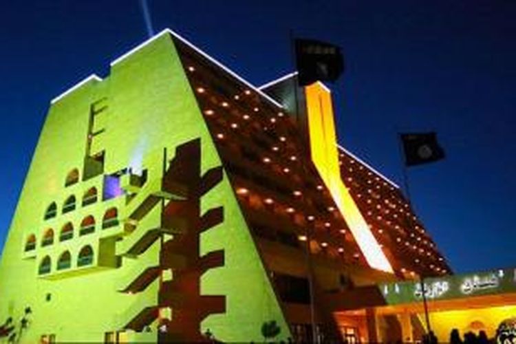 Hotel Ninawa, Mosul yang kembali dibuka oleh Negara Islam Irak dan Suriah (ISIS).