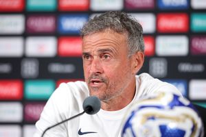 Kisah Luis Enrique di Roma: Berani Cadangkan Totti hingga Dijuluki 'Zichichi'
