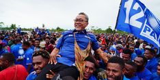 Kunjungi Yahukimo hingga Sorong, Ketum PAN Zulhas Diarak Konvoi Ratusan Warga dan Sampaikan Pesan dari Jokowi