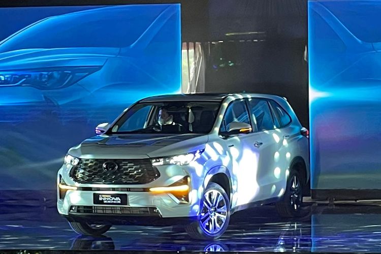 All New Toyota Kijang Innova Zenix Hybrid resmi meluncur di Indonesia, (21/11/2022).