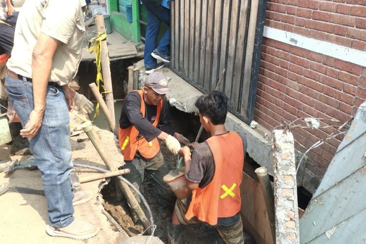 Rumah Warga di Cengkareng Jakbar Nyaris Ambruk Imbas Proyek Galian Saluran