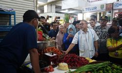 Sambangi Pasar Besar Kota Madiun, Mendag Zulhas Bersyukur Harga Bapok Masih Terjangkau
