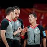 Arti Tangan Menyilang di Depan Dada Wasit dalam Bola Basket