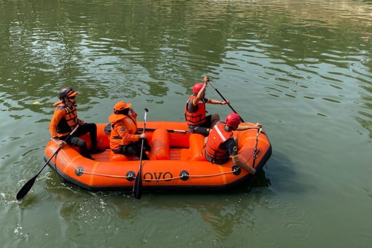 Lulusan S2 Hukum, Ini Alasan Fany Pilih Terjun ke Hadapi Bencana
