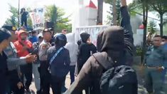 Ratusan Warga Geruduk Kantor Bupati Tuntut Usus Dugaan Perselingkuhan Bupati Gowa