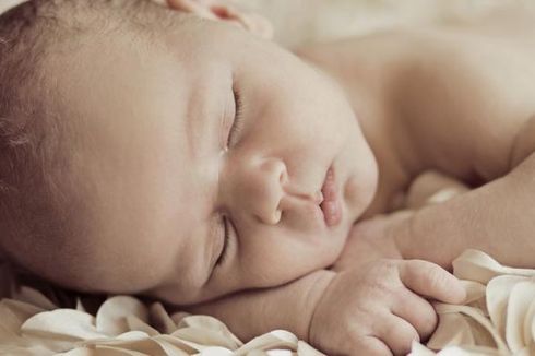 Bayi Tak Mau Disentuh, Tanda Gangguan Perkembangan Otak