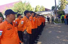 Horor Puting Beliung Sampai Bikin Bangkai Pesawat Timpa Rumah di Bogor